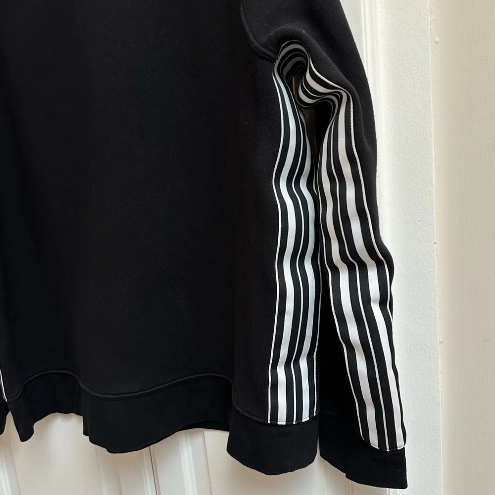 Athleta 24/7 Striped Crew Sweatshirt in Black and White Size Large Tall